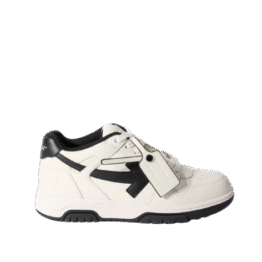 Sneakers off black arrow